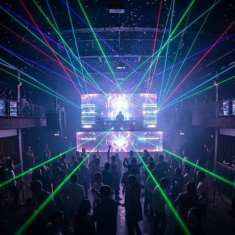 Клубы и вечеринки