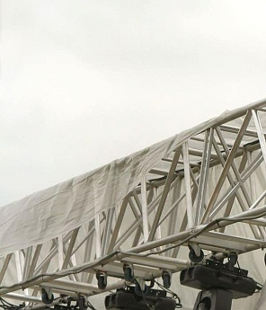 Инсталляция подиумов и сцен